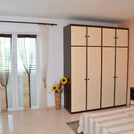 Apartments Ruza * Supetarska Draga