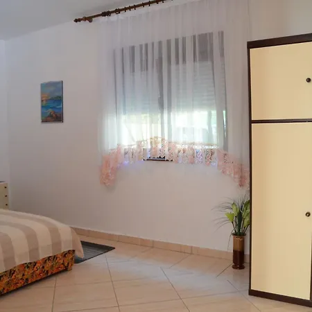 Apartment Apartments Ruza Supetarska Draga